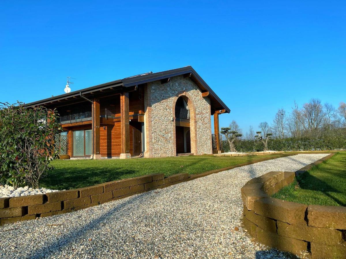 Agriturismo Albana คาสติญโญเน เดลเล สติเวียเร ภายนอก รูปภาพ